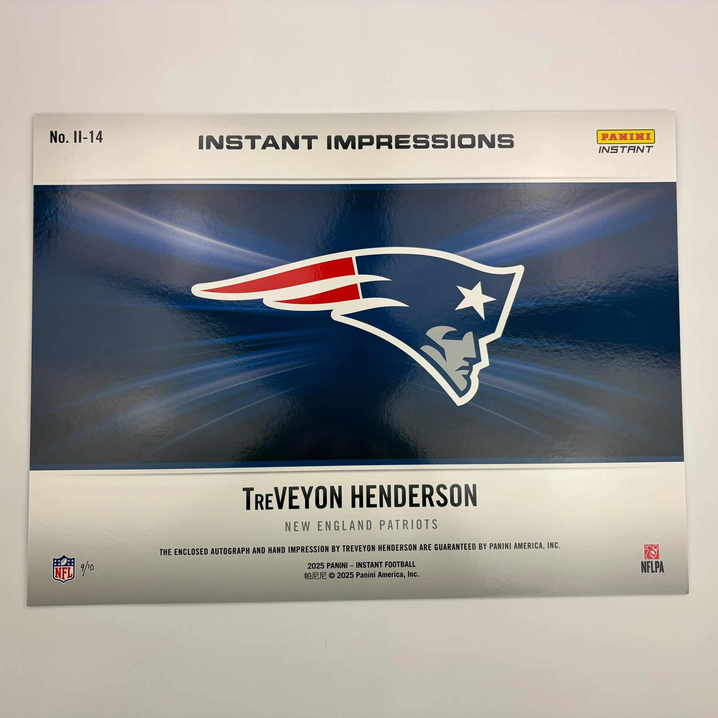 2025 Panini Instant Impressions NFL TreVeyon Henderson #II-13 18x24 Hand Print Autographed Auto /10 New England Patriots Rookie RC Oversized Football Card - Image 3
