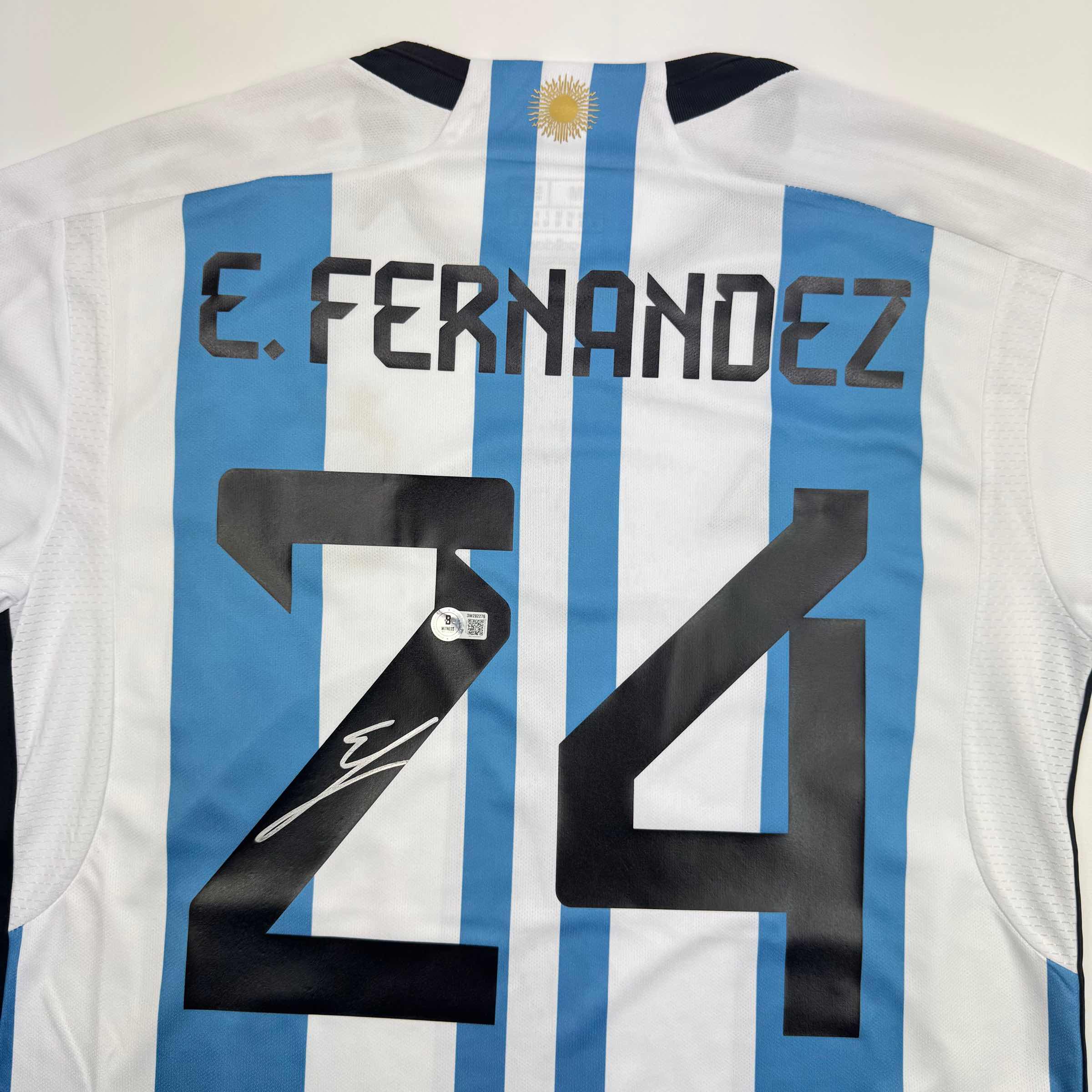Autographed/Signed Enzo Fernandez Argentina Blue/White Soccer World Cup Jersey Beckett BAS COA - Image 2