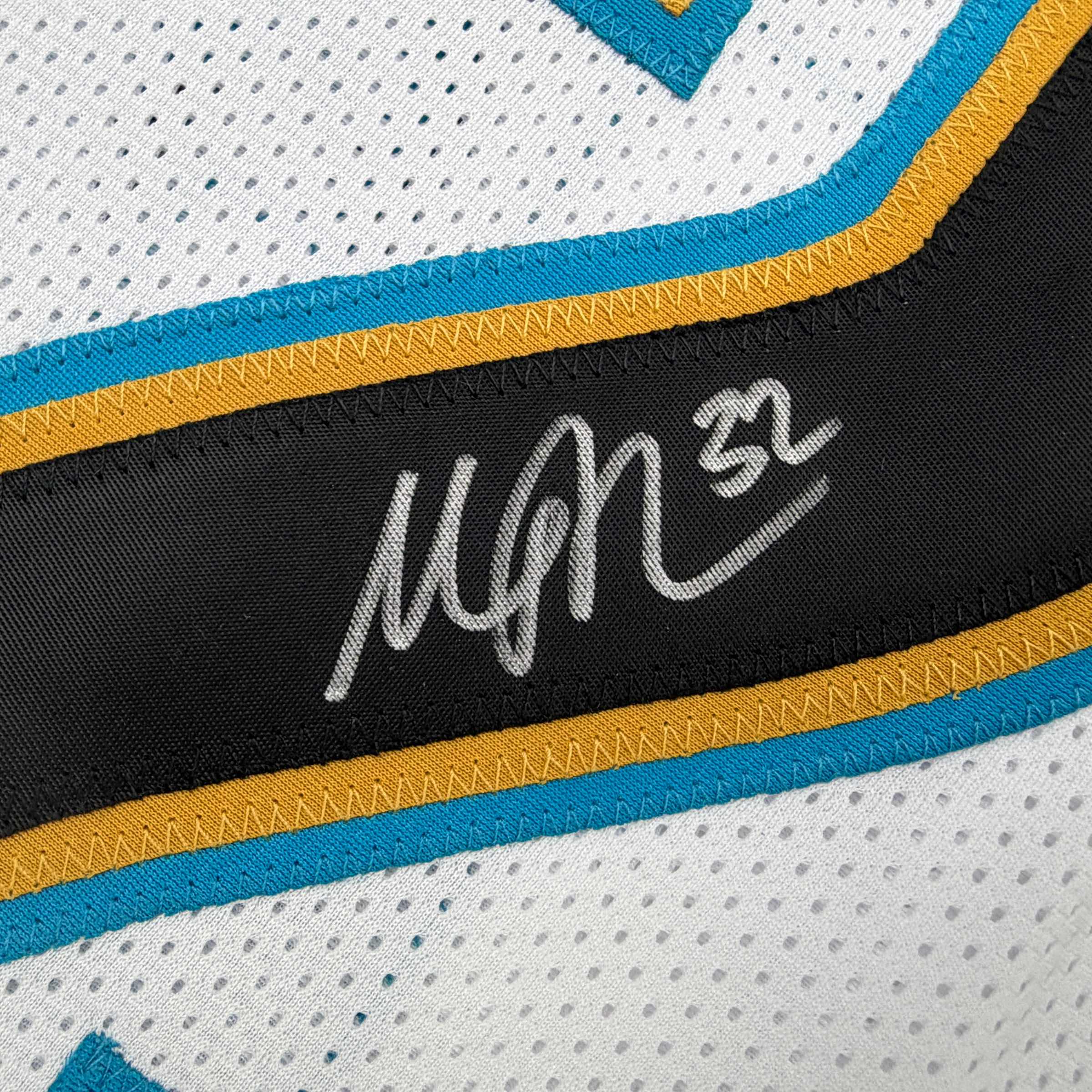 Autographed/Signed Maurice Jones-Drew Jacksonville White Football Jersey Beckett BAS COA - Image 3