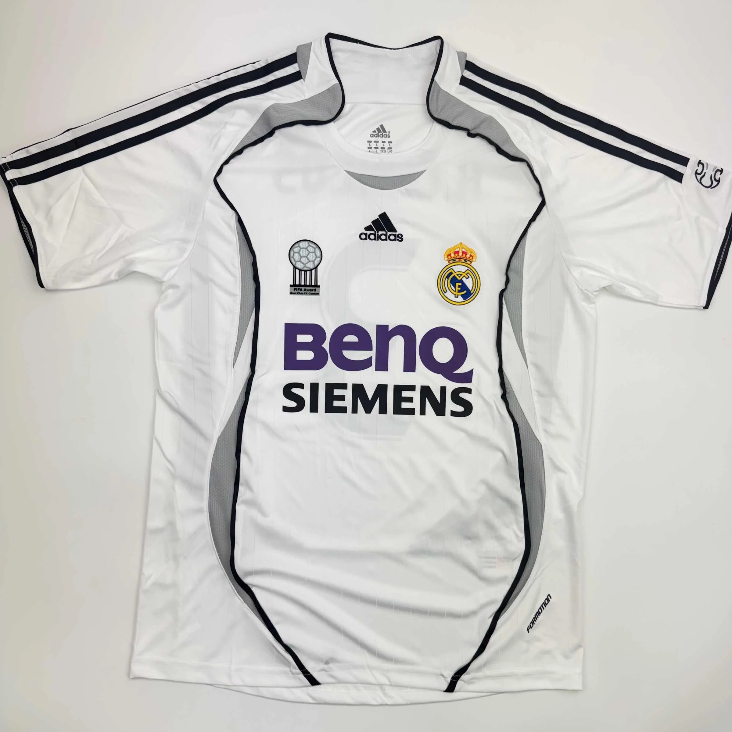 Autographed/Signed Roberto Carlos Real Madrid White Soccer Jersey Beckett BAS COA - Image 4