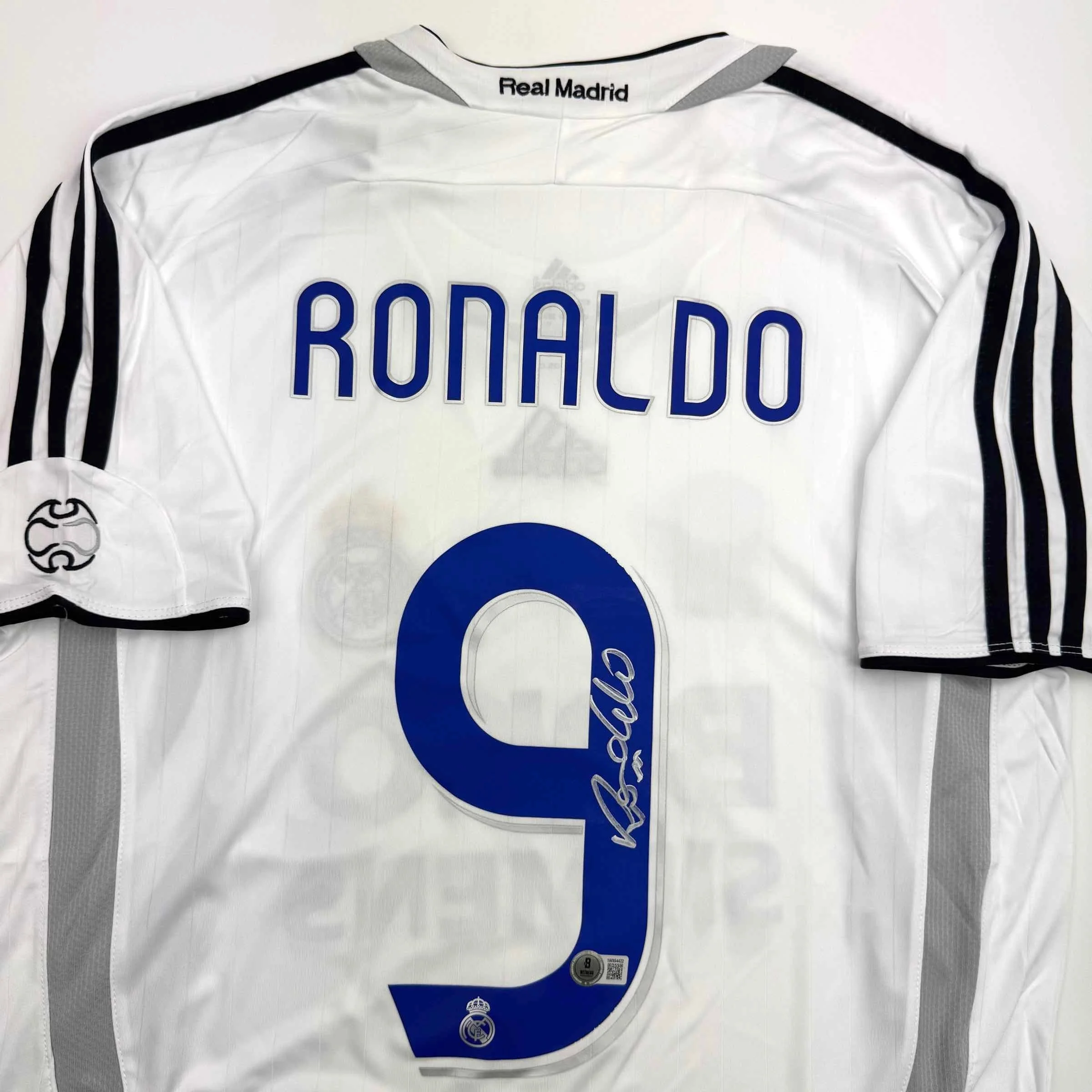 Autographed/Signed Ronaldo Nazario Real Madrid White Soccer Jersey Beckett BAS COA - Image 2