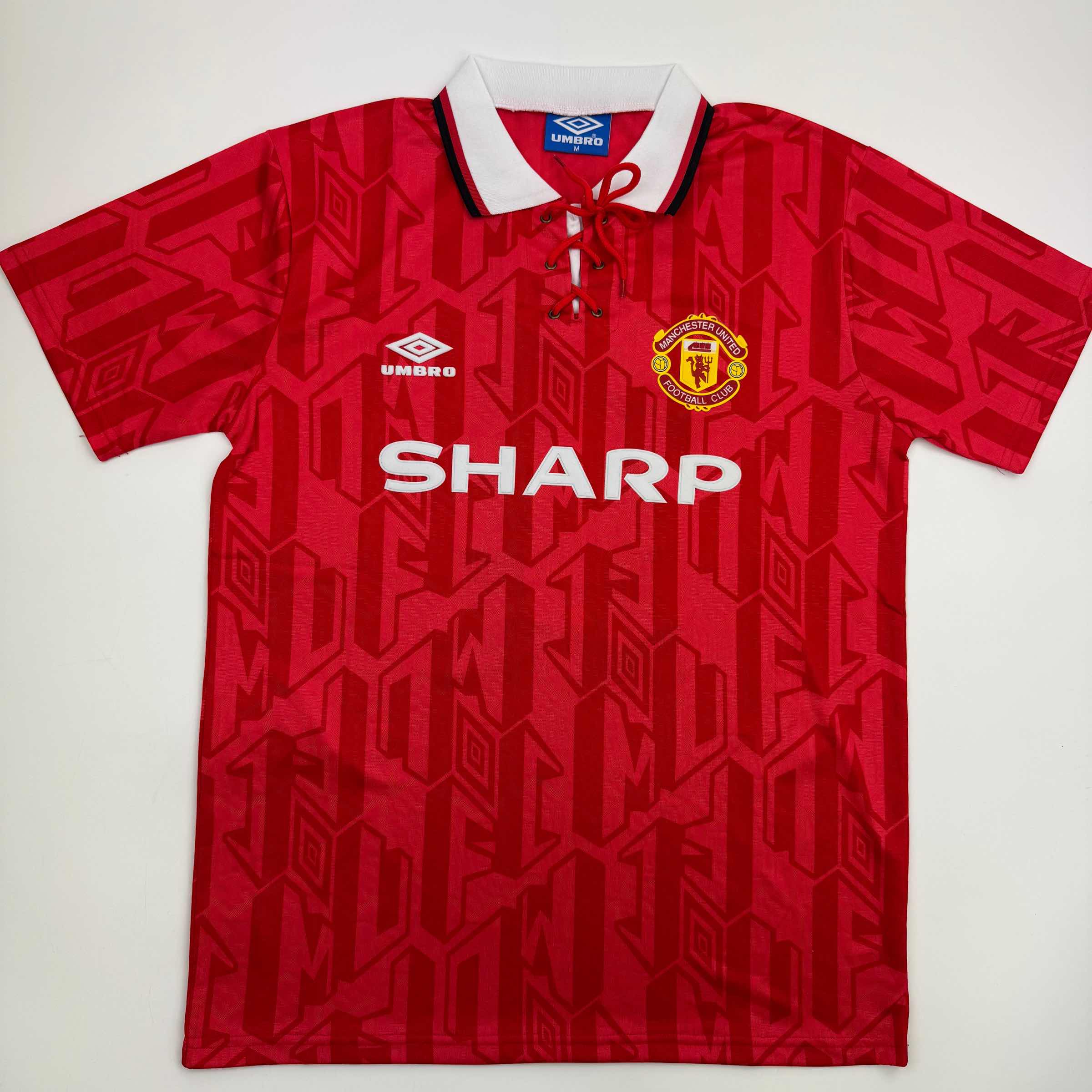 Autographed/Signed Ryan Giggs Manchester United Red Soccer Jersey Beckett BAS COA - Image 4