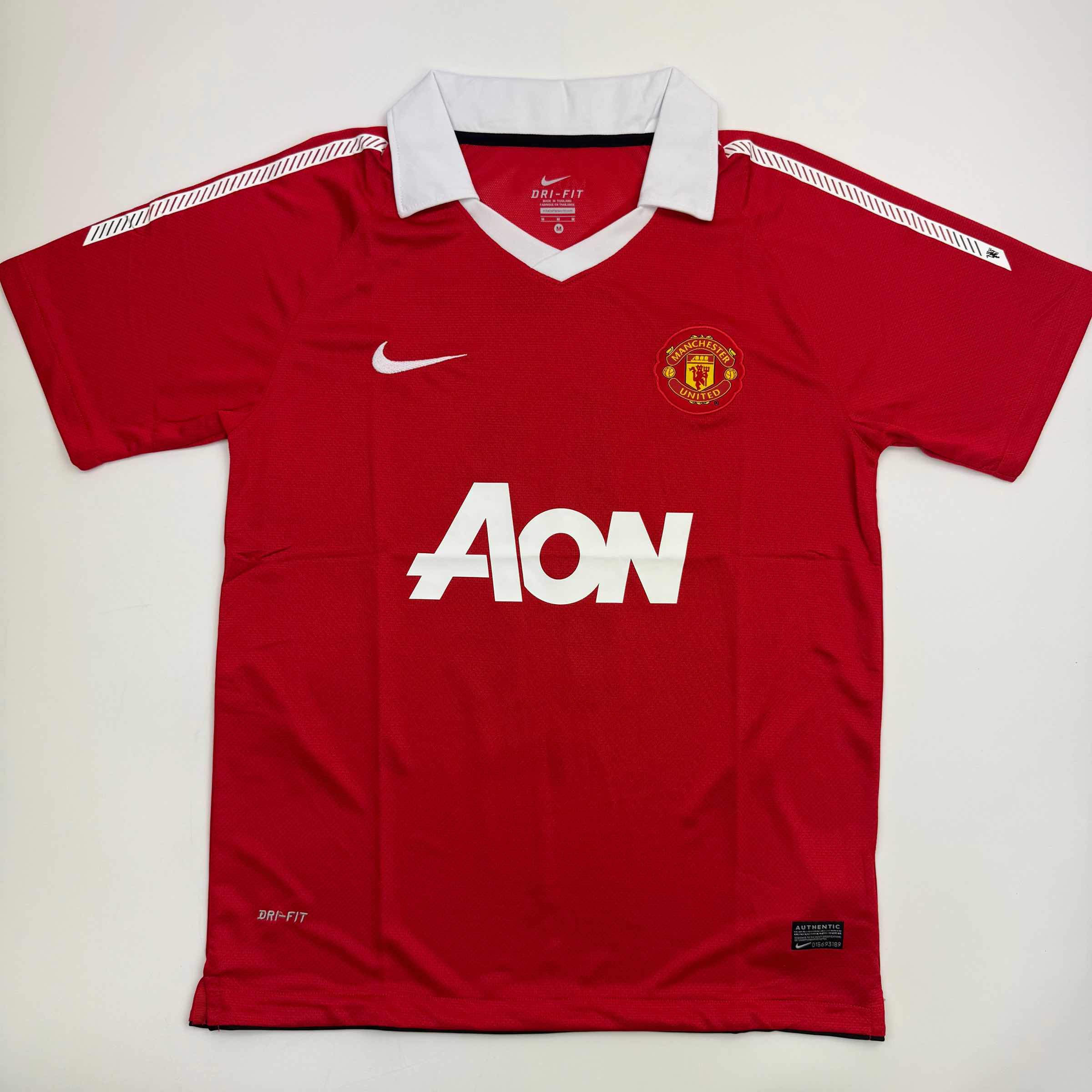 Autographed/Signed Ryan Giggs Manchester United Red Soccer Jersey Beckett BAS COA - Image 4