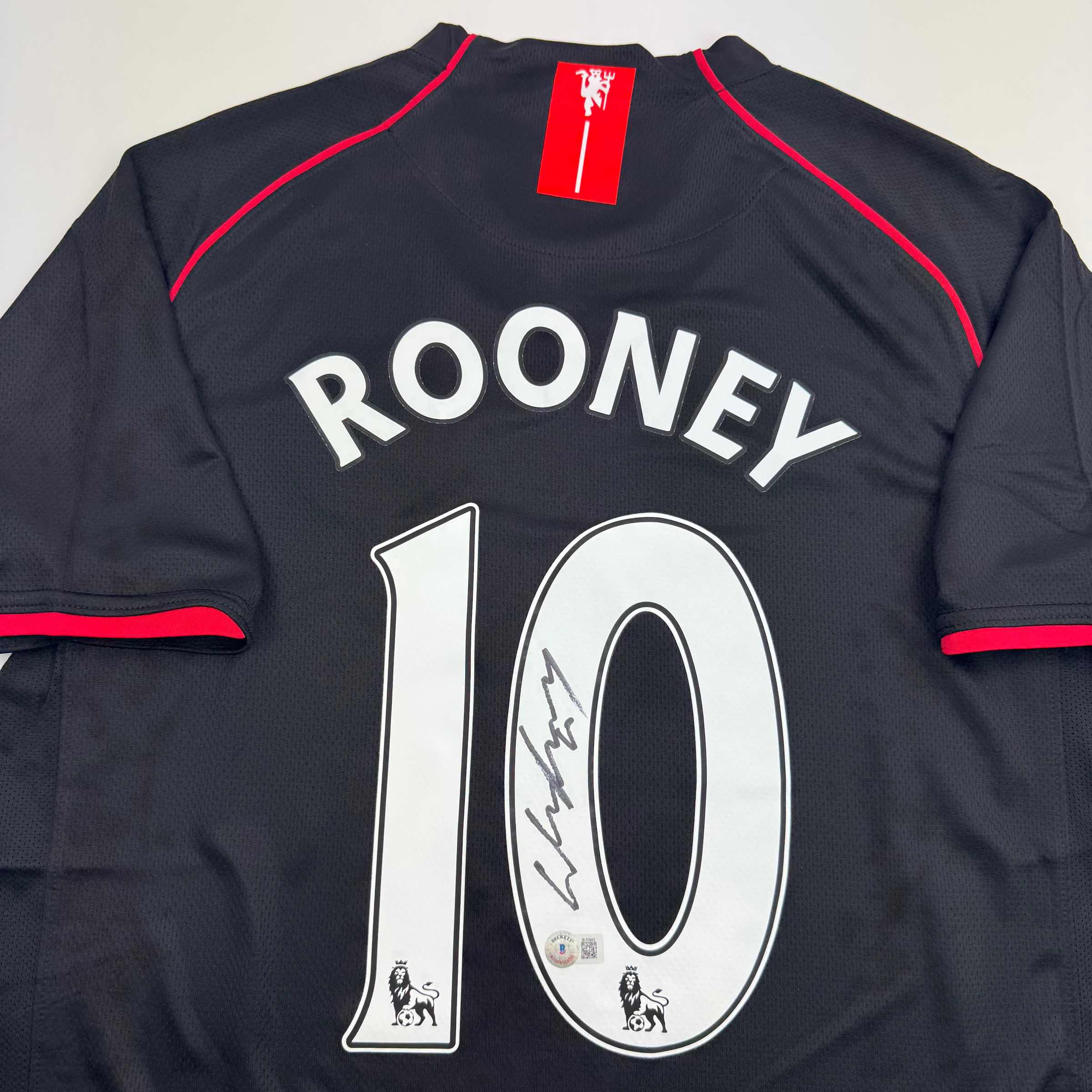 Autographed/Signed Wayne Rooney Manchester United Black 2008 Soccer Jersey Beckett BAS COA - Image 2