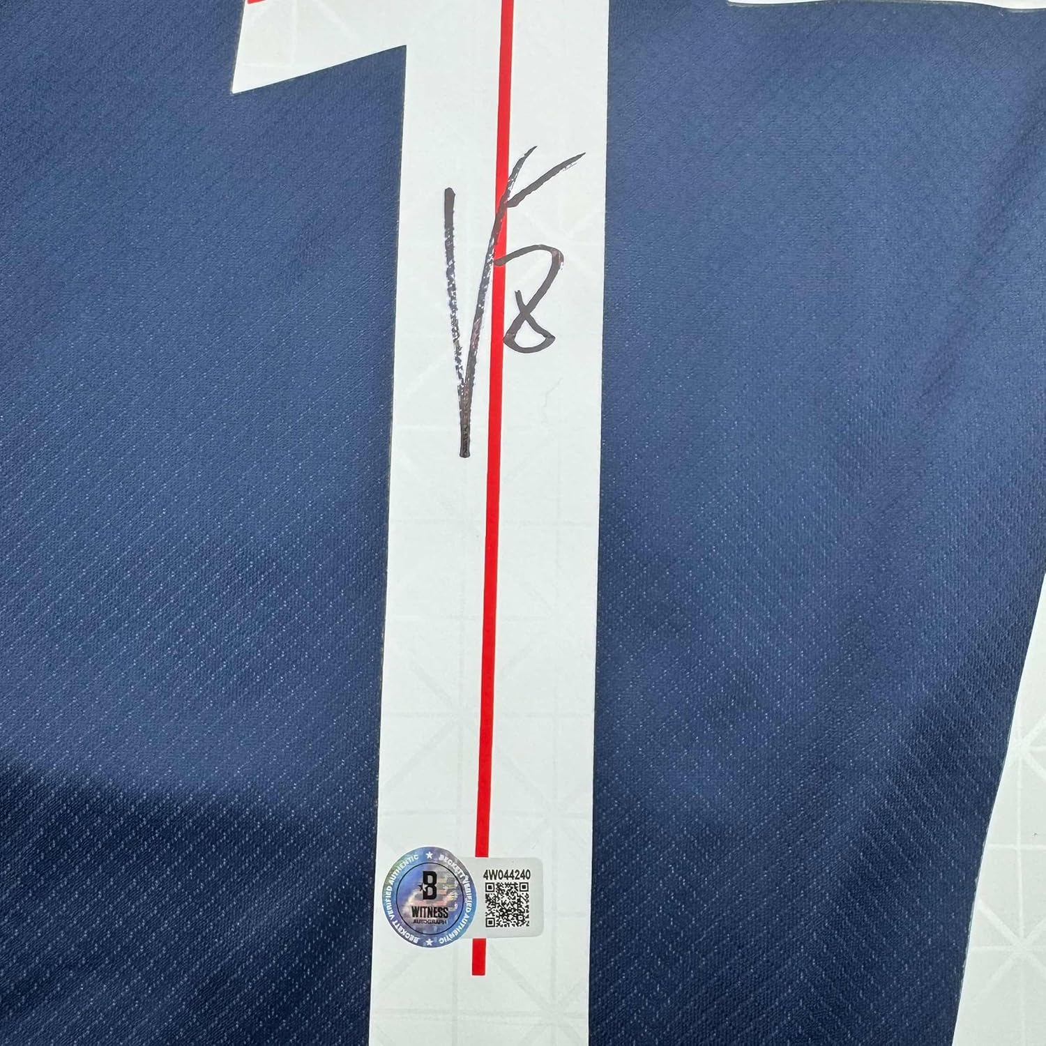 Framed Autographed/Signed Vitinha 35x39 PSG Paris Saint Germain Blue Soccer Futbol Jersey Beckett BAS COA - Image 2