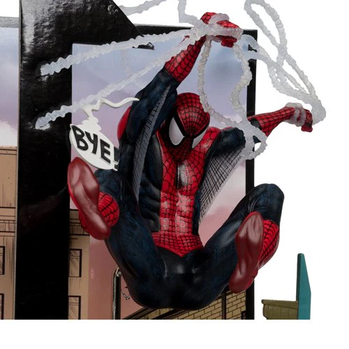 Marvel Collection 1:10 Scale Posed Figure with Scene - Select Figure(s) - Image 7
