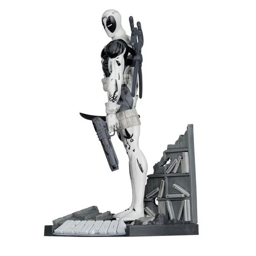 Marvel Deadpool The New Mutants #98 Line Art 1:10 Scale Posed Figure with Scene - Gold Label Exclusive - Image 6