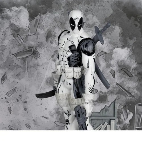 Marvel Deadpool The New Mutants #98 Line Art 1:10 Scale Posed Figure with Scene - Gold Label Exclusive - Image 7