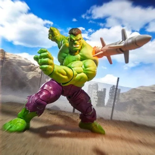 Marvel Legends Maximum Series Hulk 6-Inch Action Figure - Image 10
