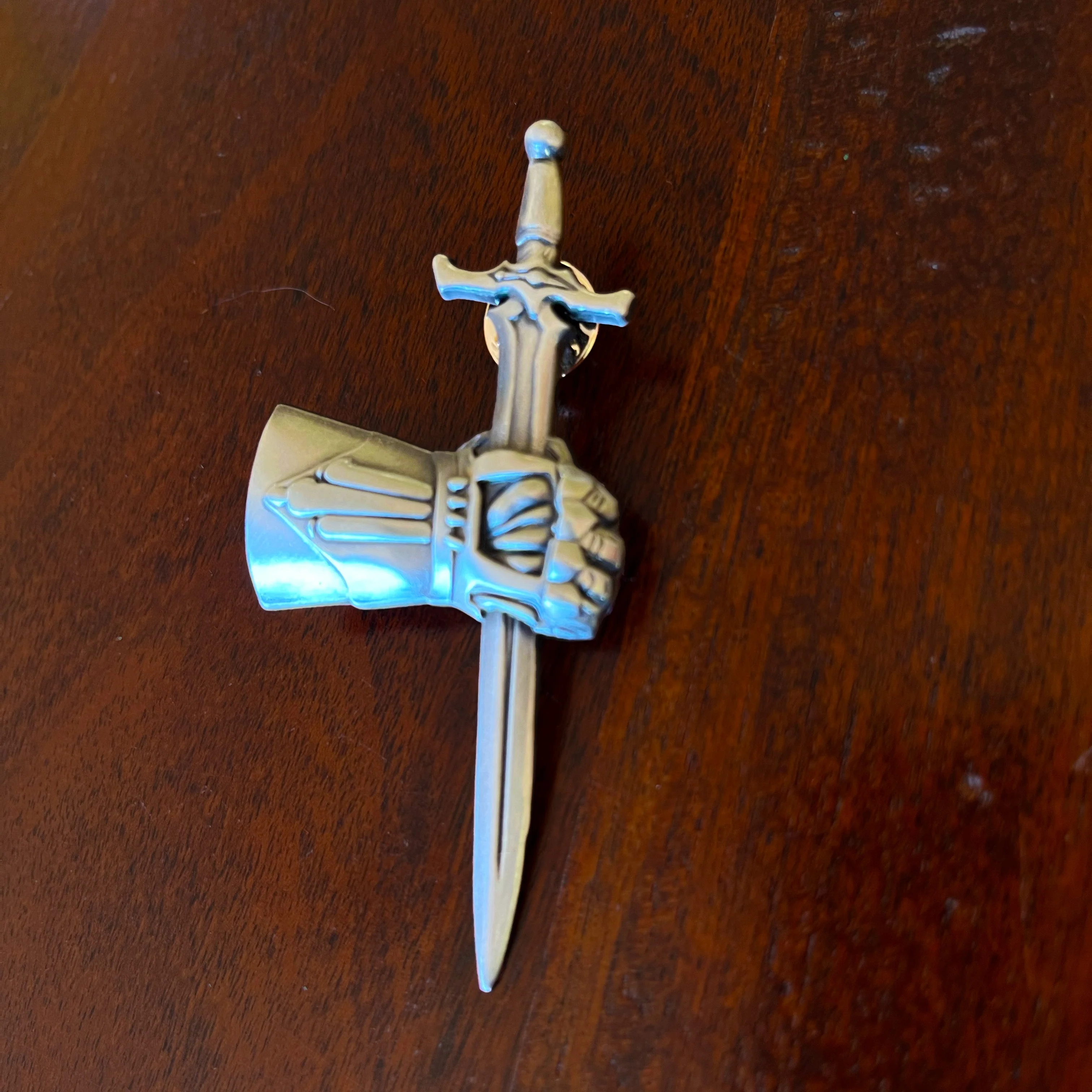 Order of the Gauntlet Pin (D&D)